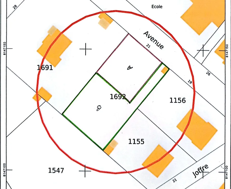Terrain à bâtir de 420 m2 à Lardy Bourg - Opportunité à saisir 