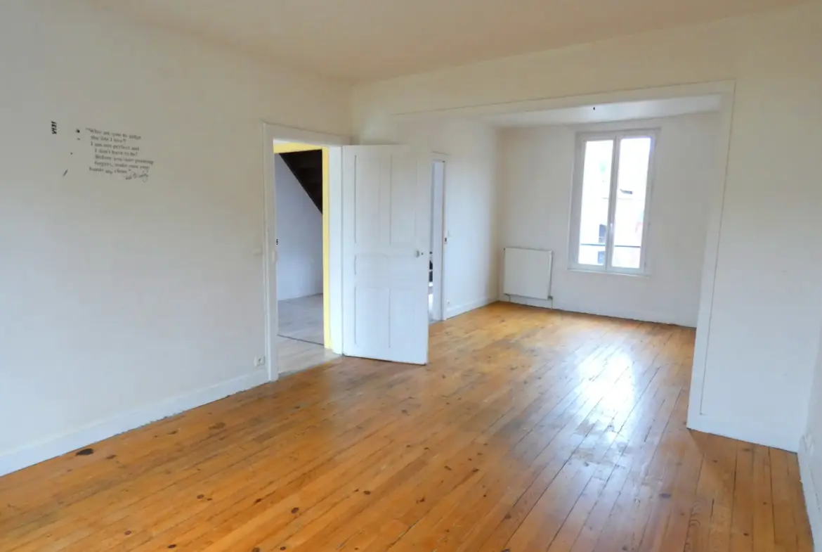 Maison 3 chambres à Jussac avec garage et jardin clos 