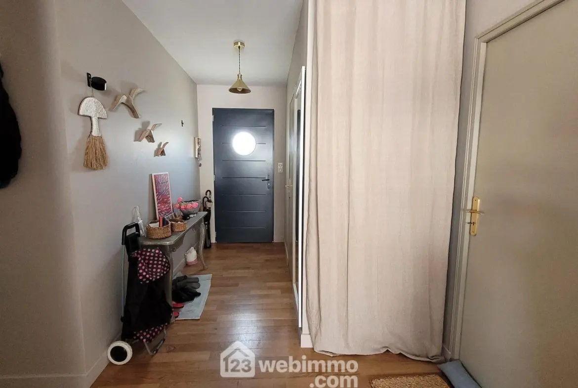 Maison récente de 115 m² à Angles avec terrasse et 4 chambres 