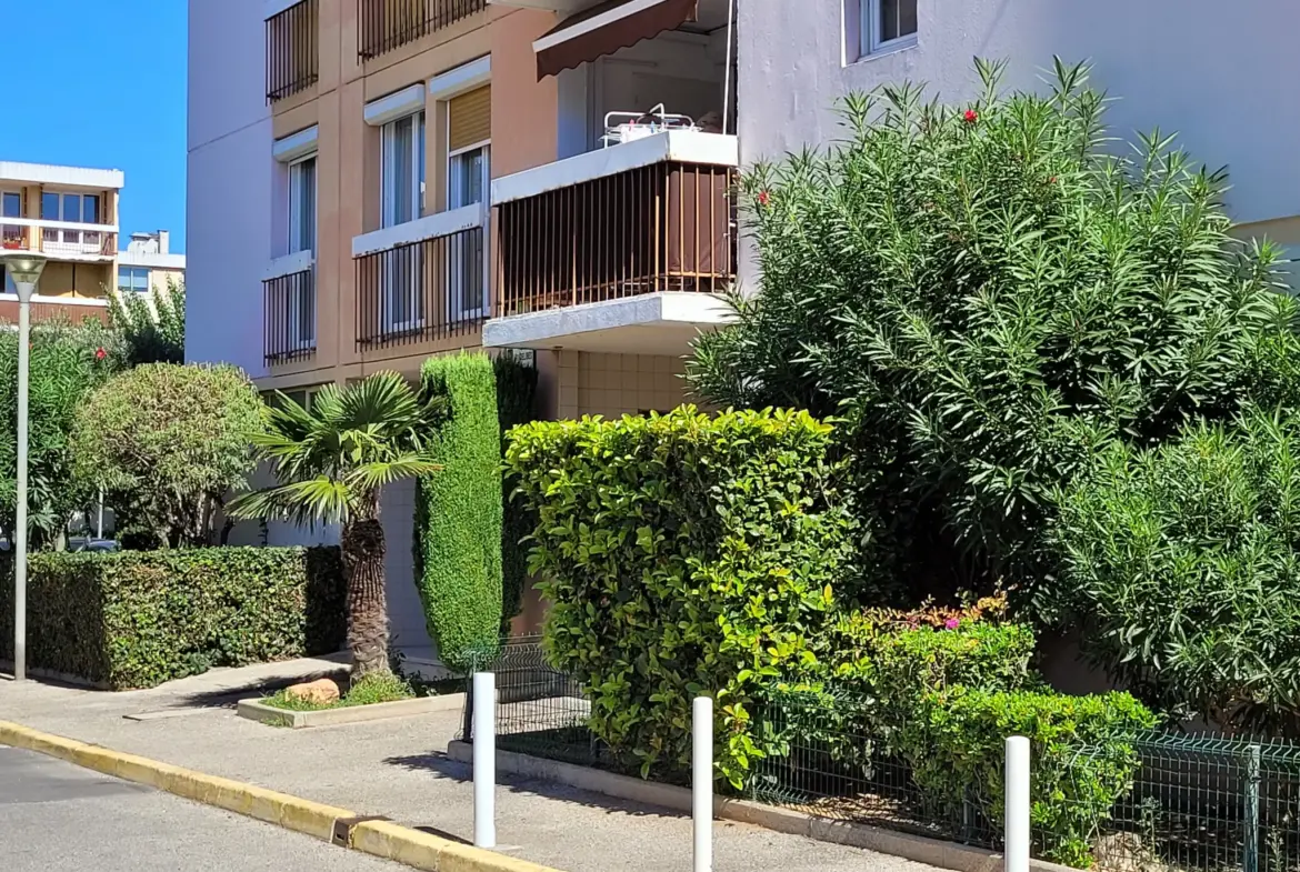 Appartement T4 avec vue étang à Marignane dans résidence sécurisée 