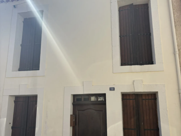 Maison vigneronne de 117 m² avec terrasse et garage à Bessan, proche commodités