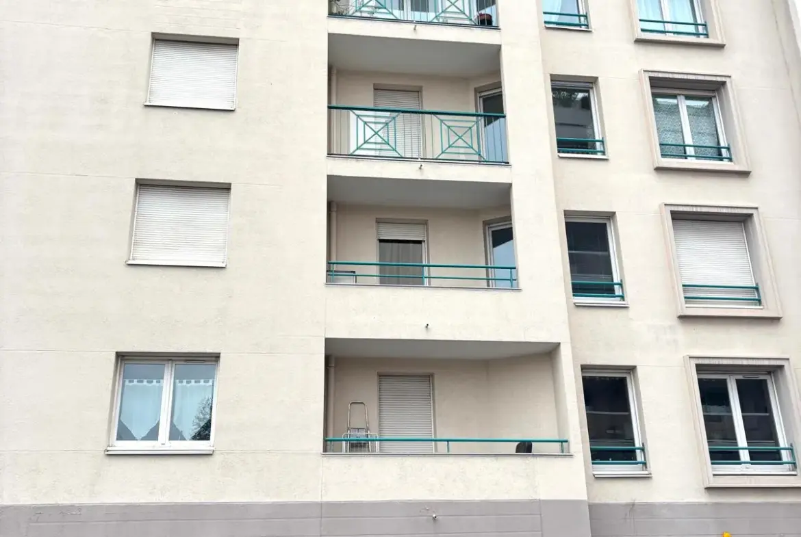 Appartement T2 lumineux à Monplaisir Lyon, garage, cave, calme et sans vis-à-vis 