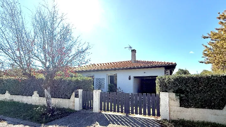 Maison individuelle de plain-pied à Mont-de-Marsan, 94 m², jardin et garage 