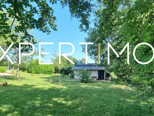 Terrain constructible avec bois en côteau à Vouneuil-sous-Biard