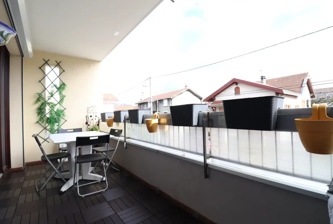 Spacieux T4 à Saint-Martin-d'Hères avec Terrasse et Parking - Bonne Opportunité d'Investissement 