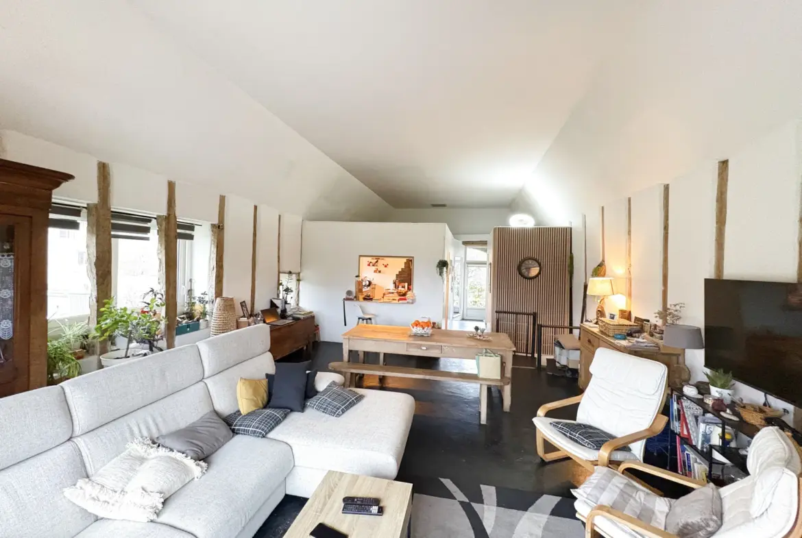 Jolie maison rénovée avec jardin à Sousceyrac dans le Lot 