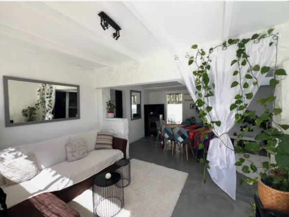 Maison T3/4 de 70 m² avec piscine dans résidence sécurisée au Castellet