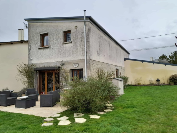 Maison à vendre de 139 m² avec jardin à Monceau le Neuf et Faucouzy