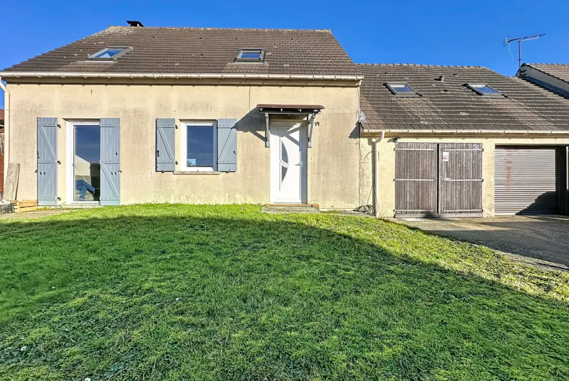 Maison individuelle de 100 m² avec piscine à Magny-en-Vexin, proche commodités 