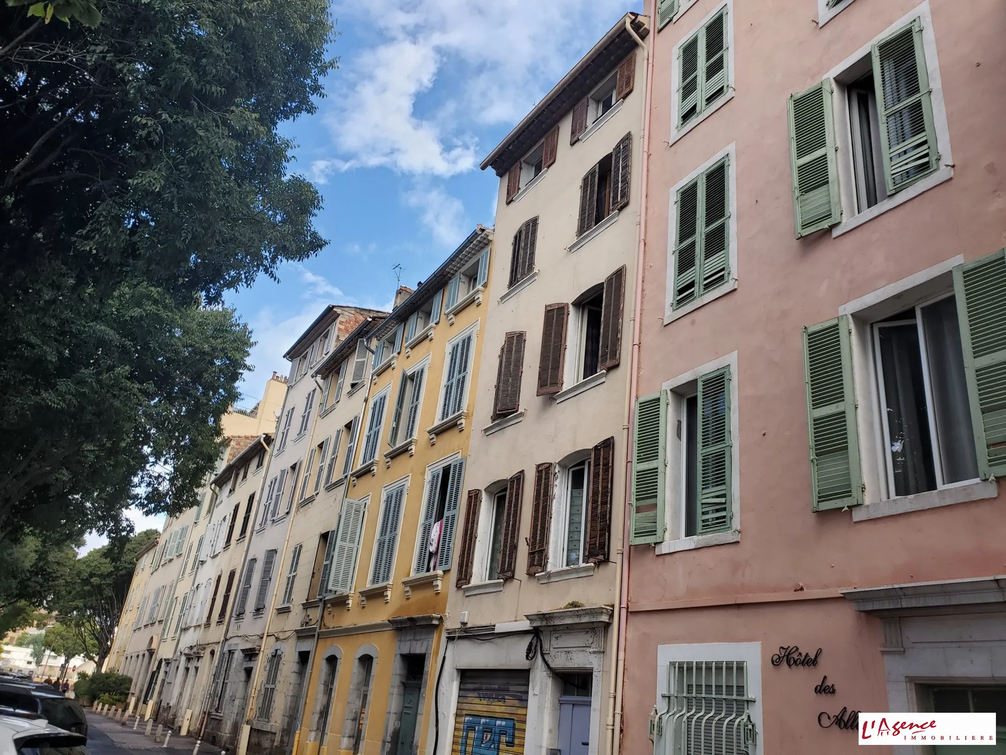 Studio lumineux à Toulon Centre à vendre loué, idéal investissement immobilier