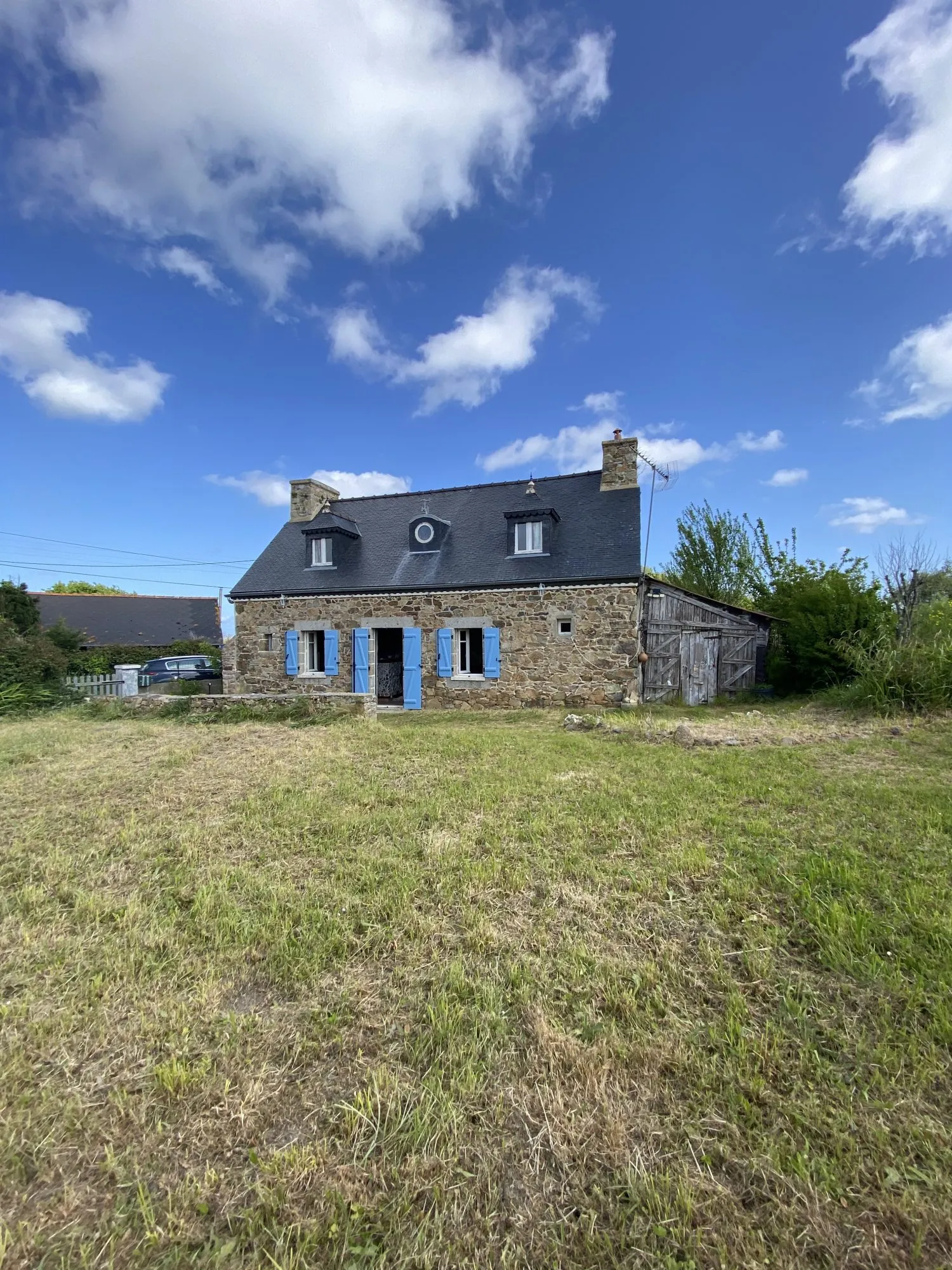 Maison en Pierre avec Jardin Pleumeur-Gautier à 3 km de la Mer
