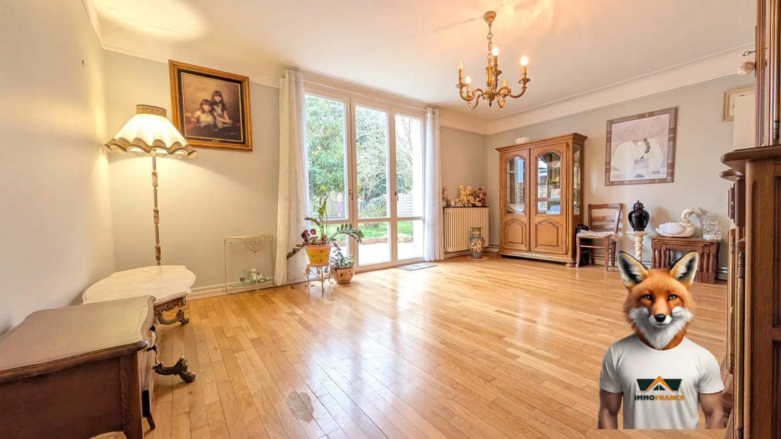 Maison de ville de 82 m² avec jardin et garage à Saint-Julien-les-Villas