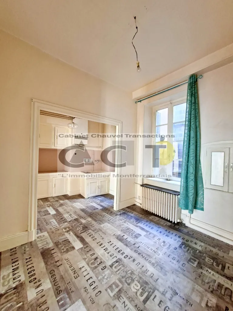 Appartement ancien à vendre à Clermont-Ferrand, 47 m², prix attractif 