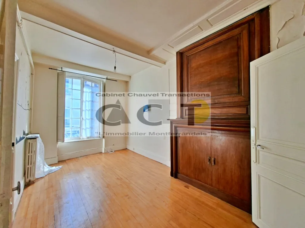 Appartement ancien à vendre à Clermont-Ferrand, 47 m², prix attractif 