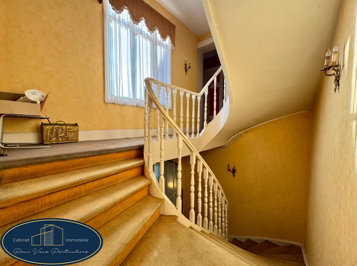 Maison de caractère à Raismes avec potentiel de rénovation et studio indépendant 