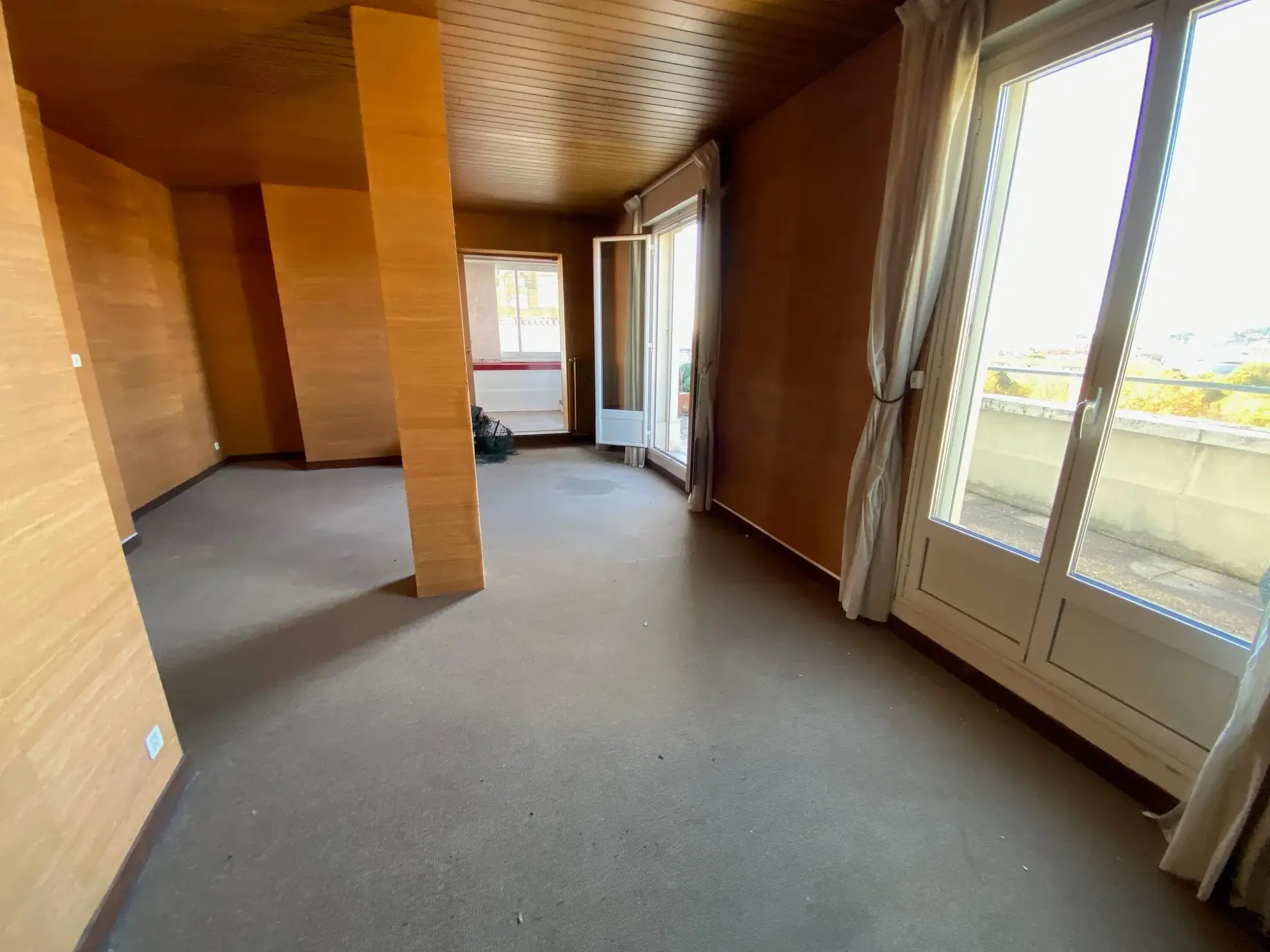 Grand appartement T2 avec vue imprenable à Nîmes 