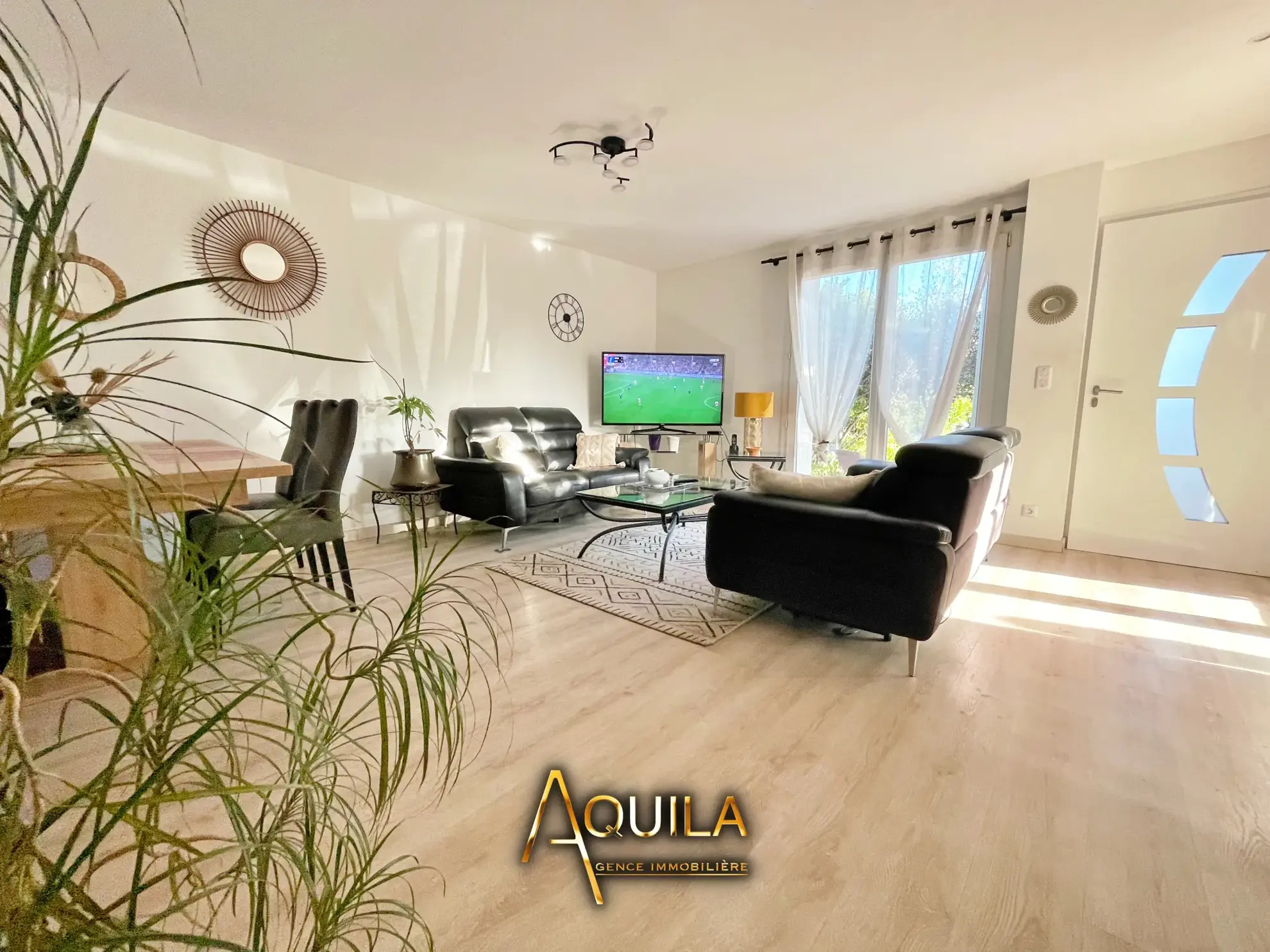 Maison de plain-pied à Béziers avec terrasse, garage et parking privé 