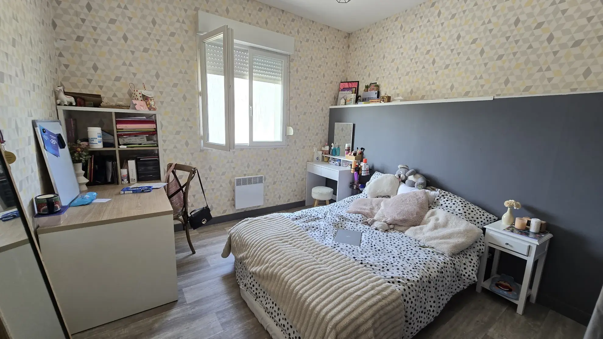 Maison rénovée avec jardin et terrasse à La Jarrie - Bois, 110 m² 