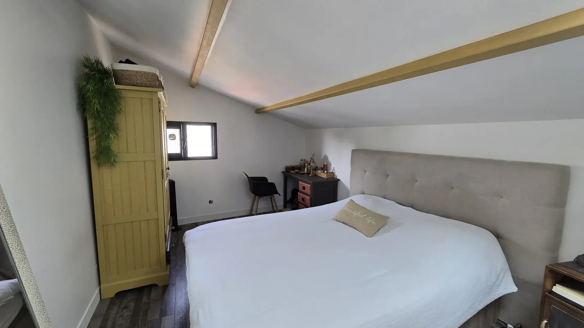 Maison rénovée avec jardin et terrasse à La Jarrie - Bois, 110 m² 