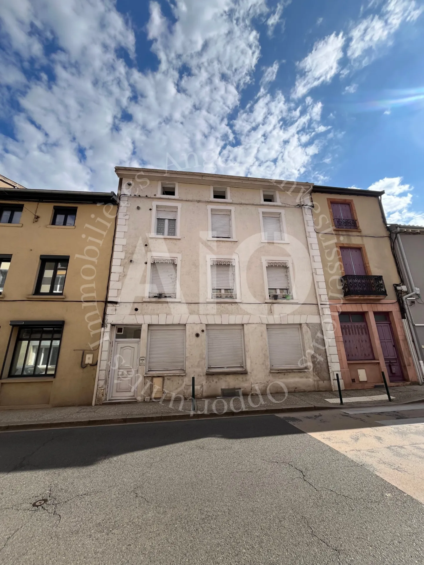 Appartement lumineux de 52 m² à Vindry-sur-Turdine, 2ème étage avec balcon