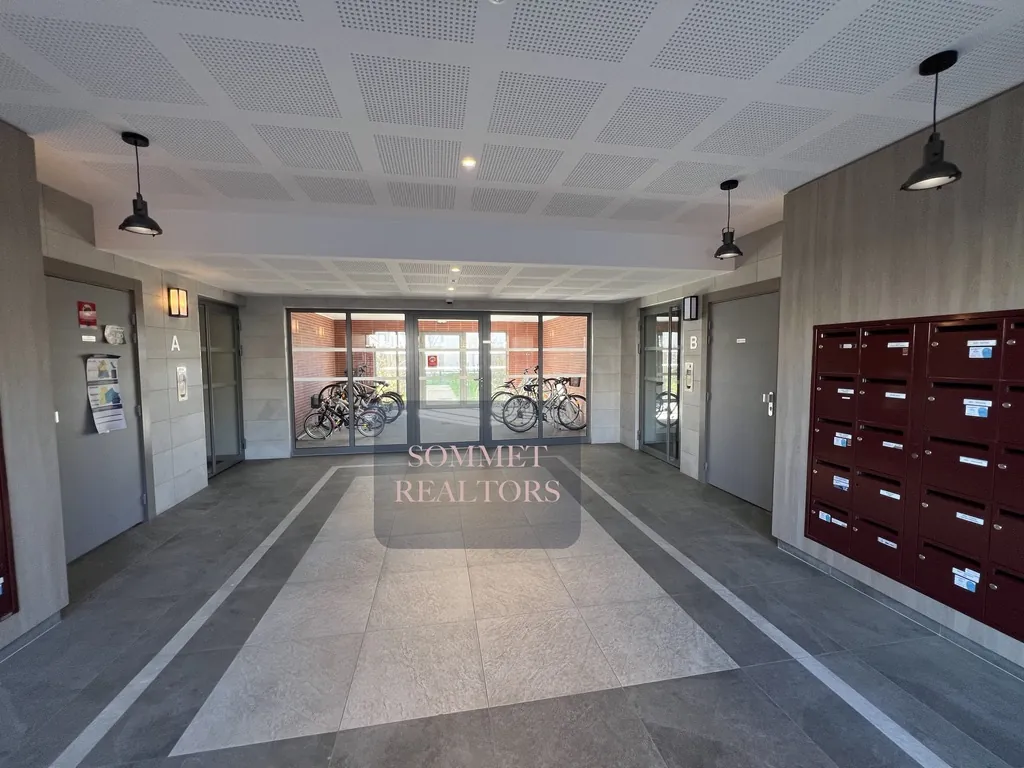 Appartement familial avec terrasse et parking à Neuilly-sur-Marne 