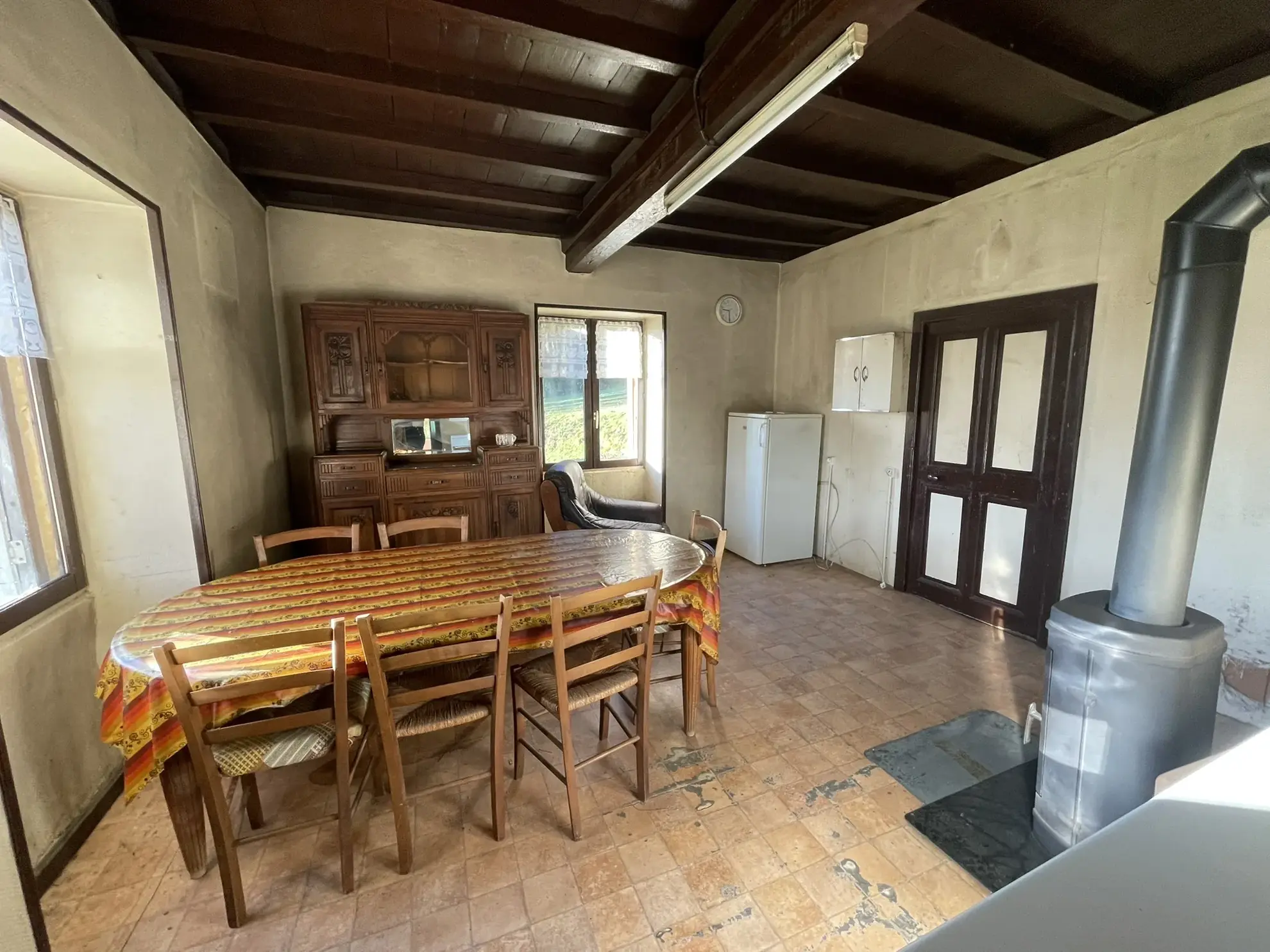 Corps de ferme à rénover sur 5 hectares à Cours-la-Ville - Opportunité rare 