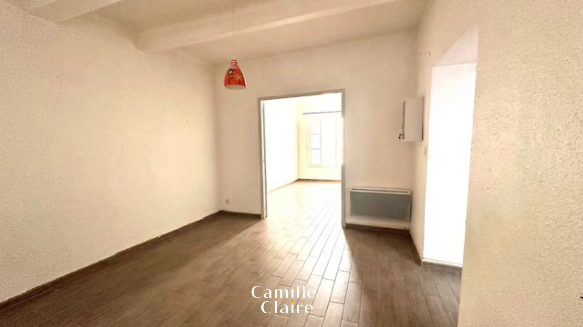 Charmante maison de village à Peynier avec cave et combles aménageables 