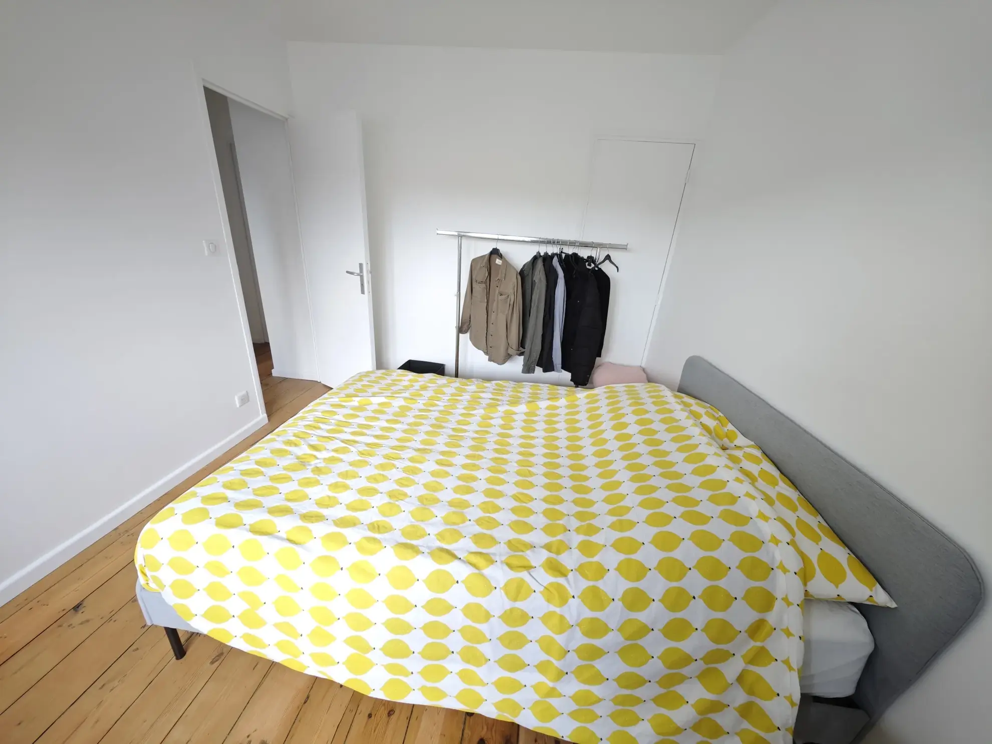 Fonds de commerce avec logement à Croix - Opportunité à saisir dans un secteur dynamique 