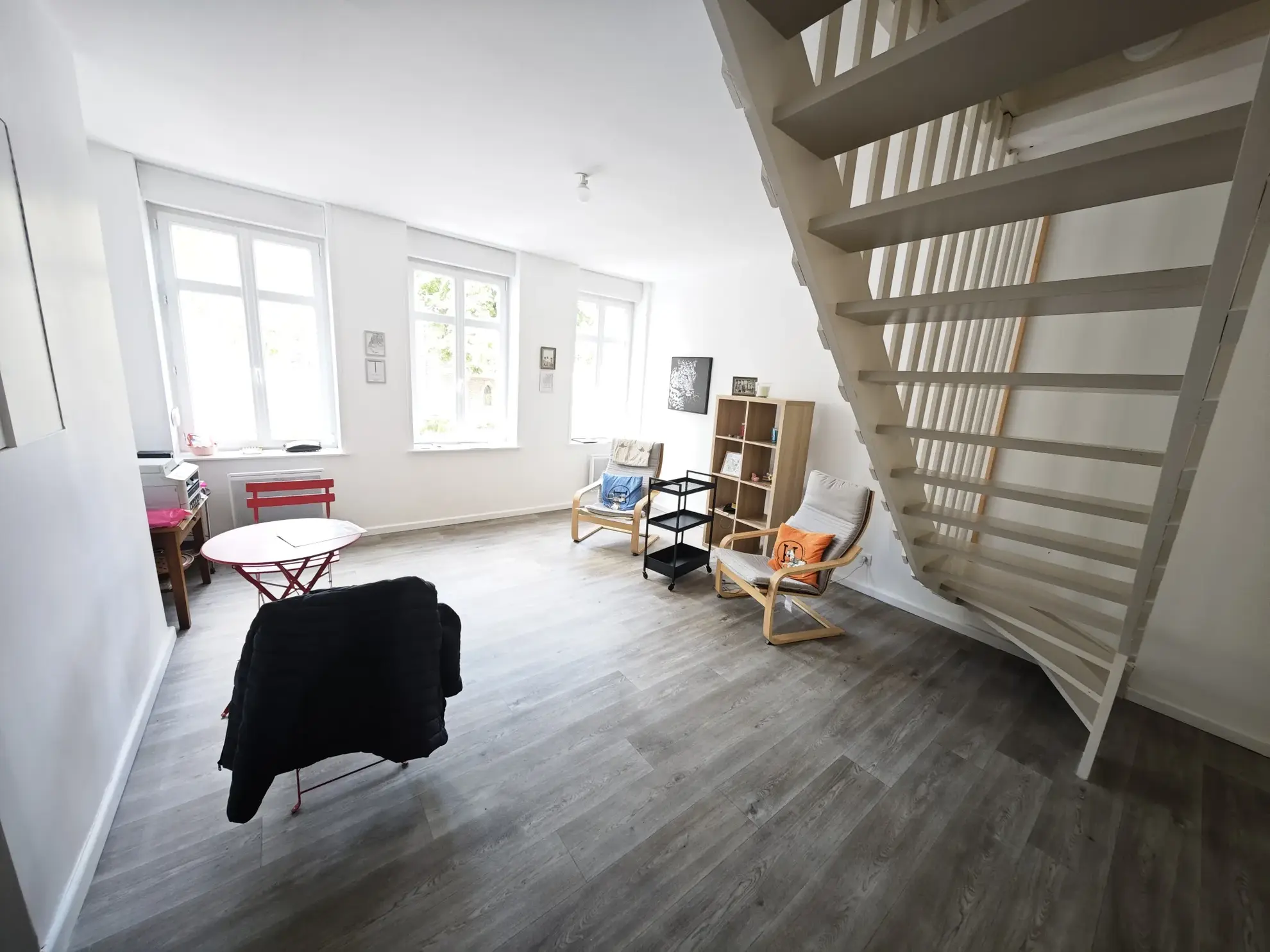 Fonds de commerce avec logement à Croix - Opportunité à saisir dans un secteur dynamique 