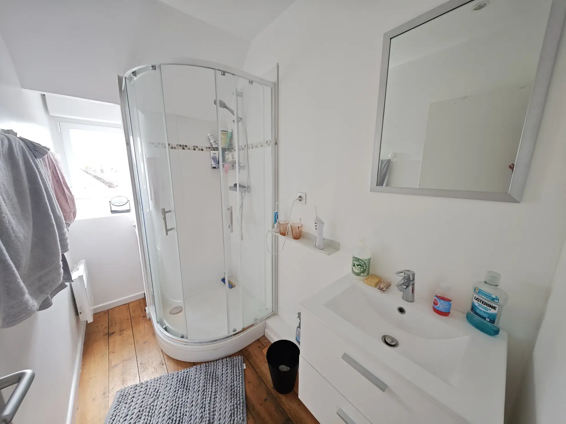 Fonds de commerce avec logement à Croix - Opportunité à saisir dans un secteur dynamique 