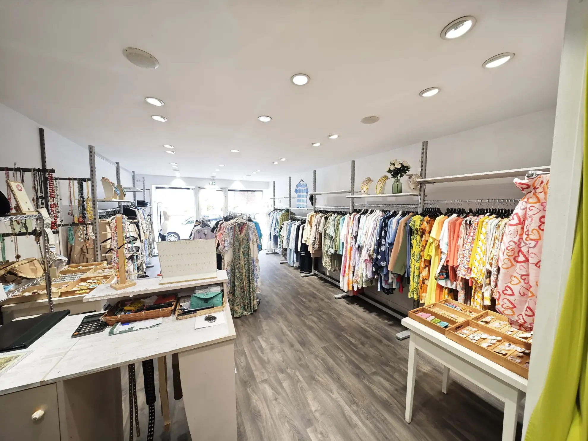 Fonds de commerce avec logement à Croix - Opportunité à saisir dans un secteur dynamique