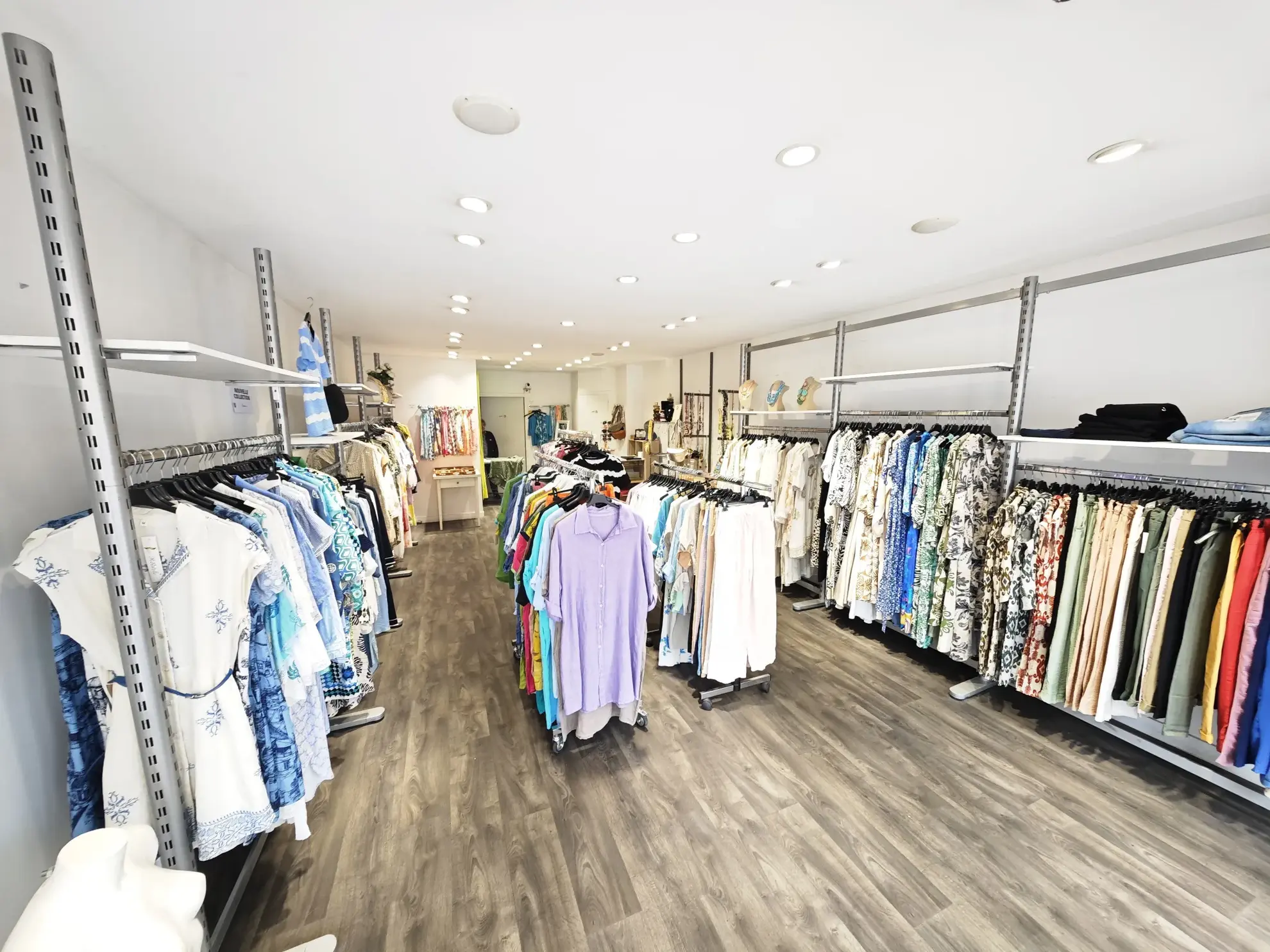 Fonds de commerce avec logement à Croix - Opportunité à saisir dans un secteur dynamique 