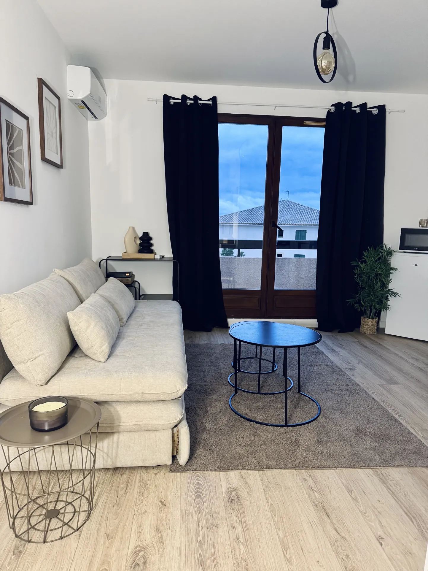 Studio rénové avec balcon, piscine et sécurité à Sanary-sur-Mer 