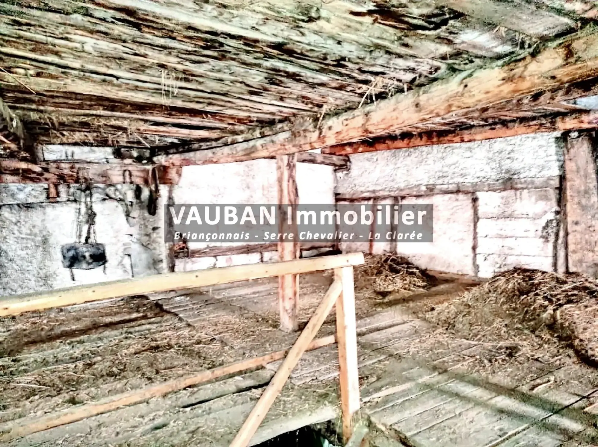 Maison de pays à rénover dans la Vallée de la Clarée – Proche Briançon 