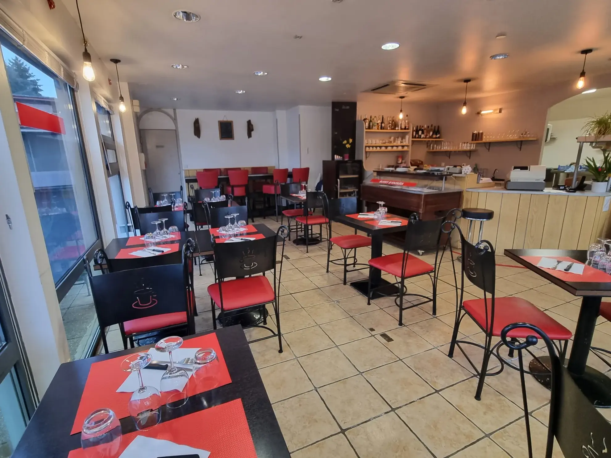 Fonds de commerce restauration avec distributeur automatique de pizzas à Odos