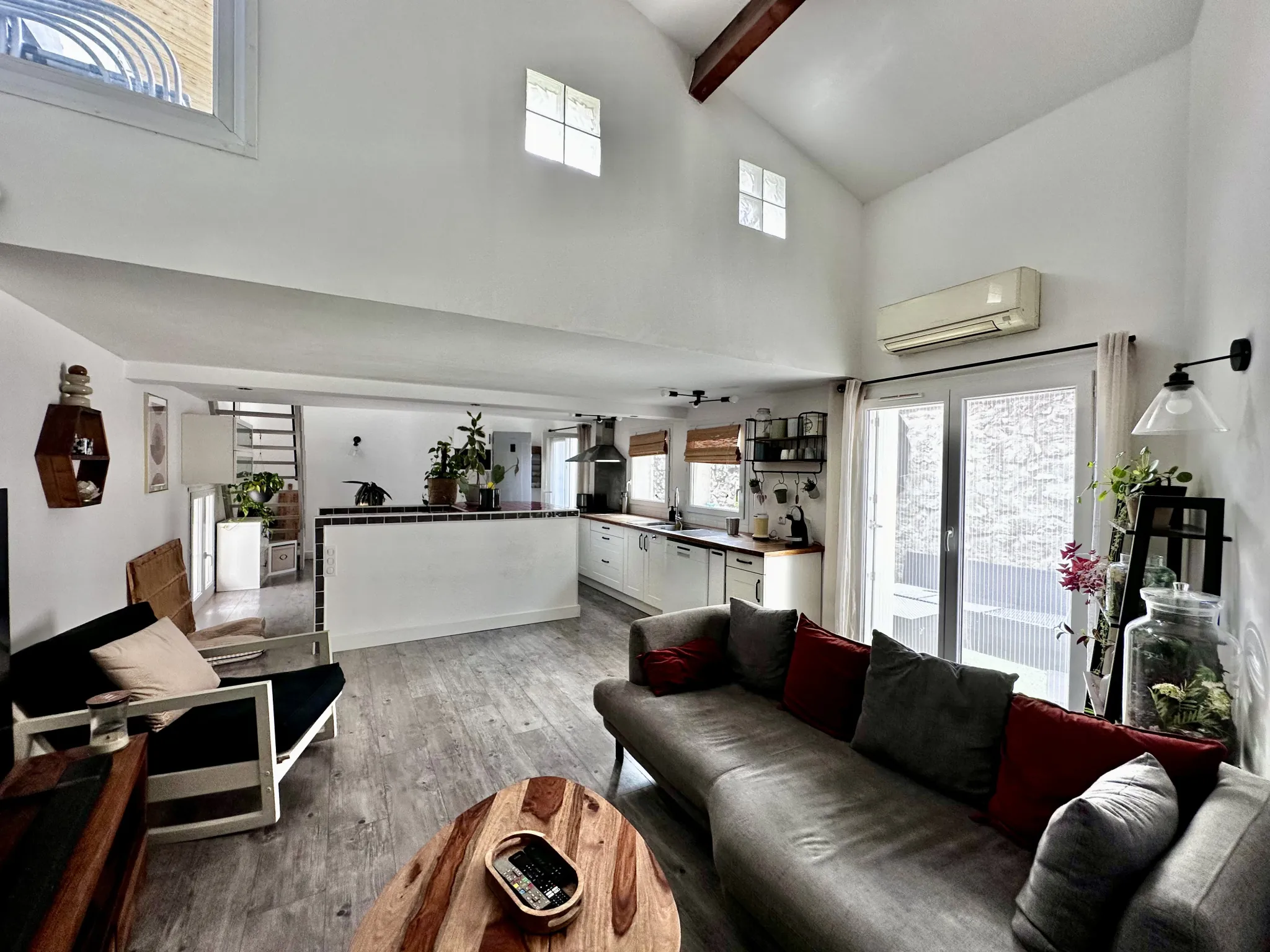 Charmante maison de village à Mireval avec terrasse et parking 