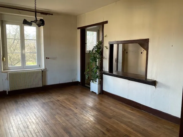 Belle propriété avec étang, terrain de 8000 m² à Bremenil près de Badonviller 