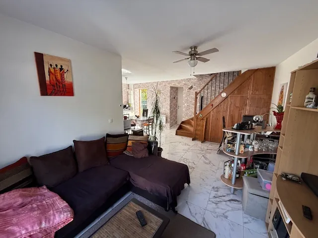 Maison de ville avec jardin et parking à Chambly - Idéal jeune couple 