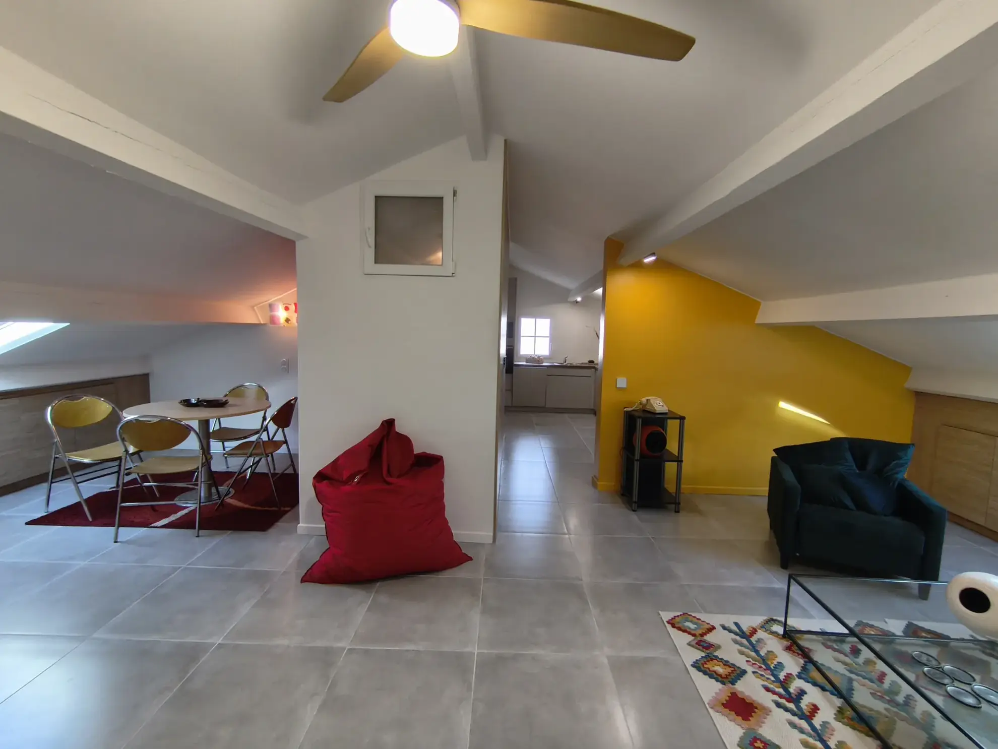 Appartement rénové avec charme au cœur de Royan, 2 chambres, proximité du marché