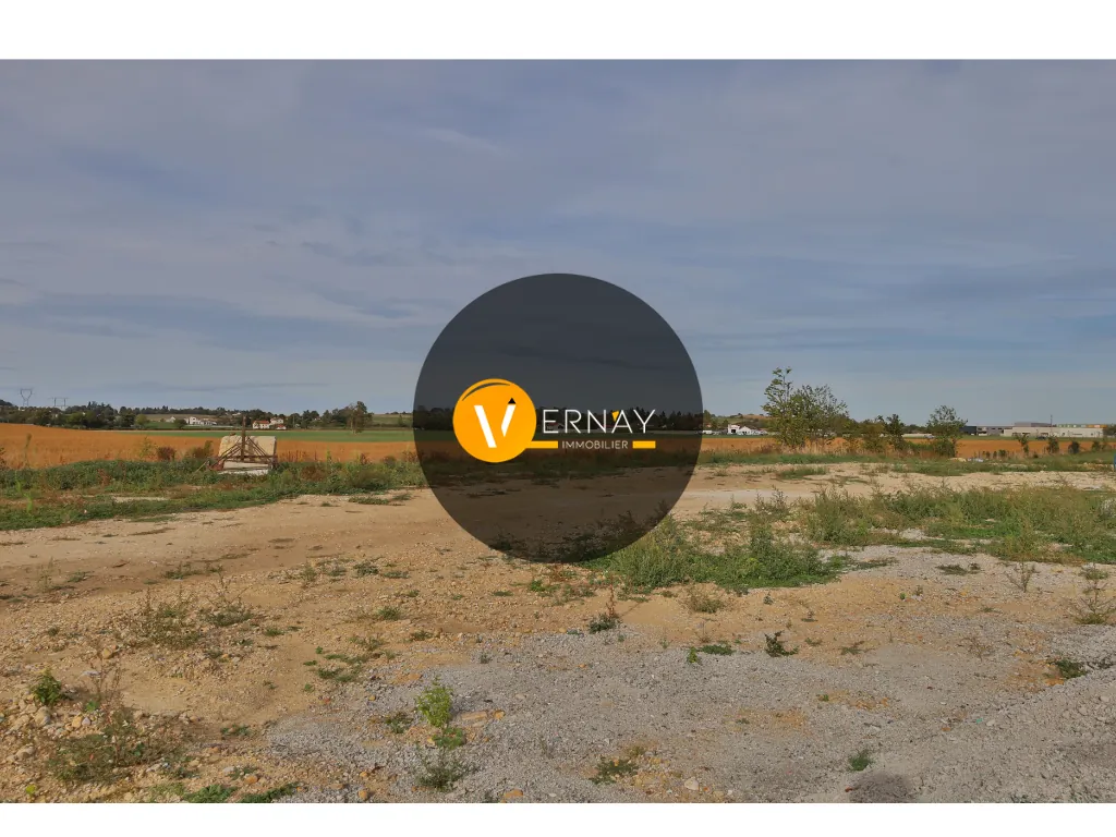 Terrain constructible de 800 m² à Dièmoz, viabilisé, prêt à construire