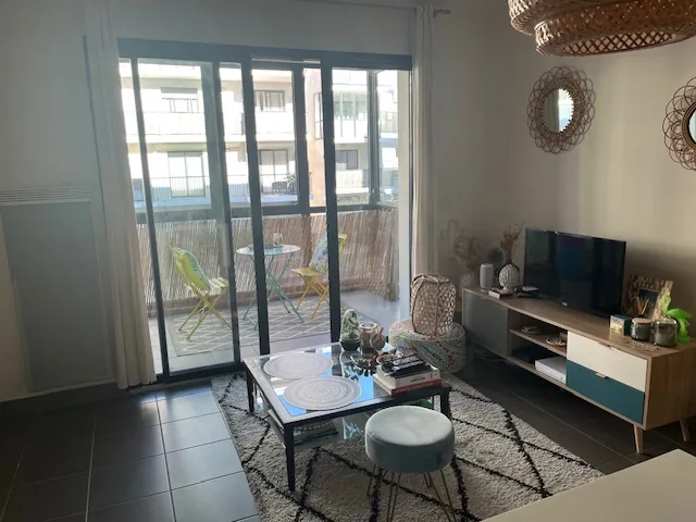 Appartement 2 pièces avec balcon et parking à Bordeaux
