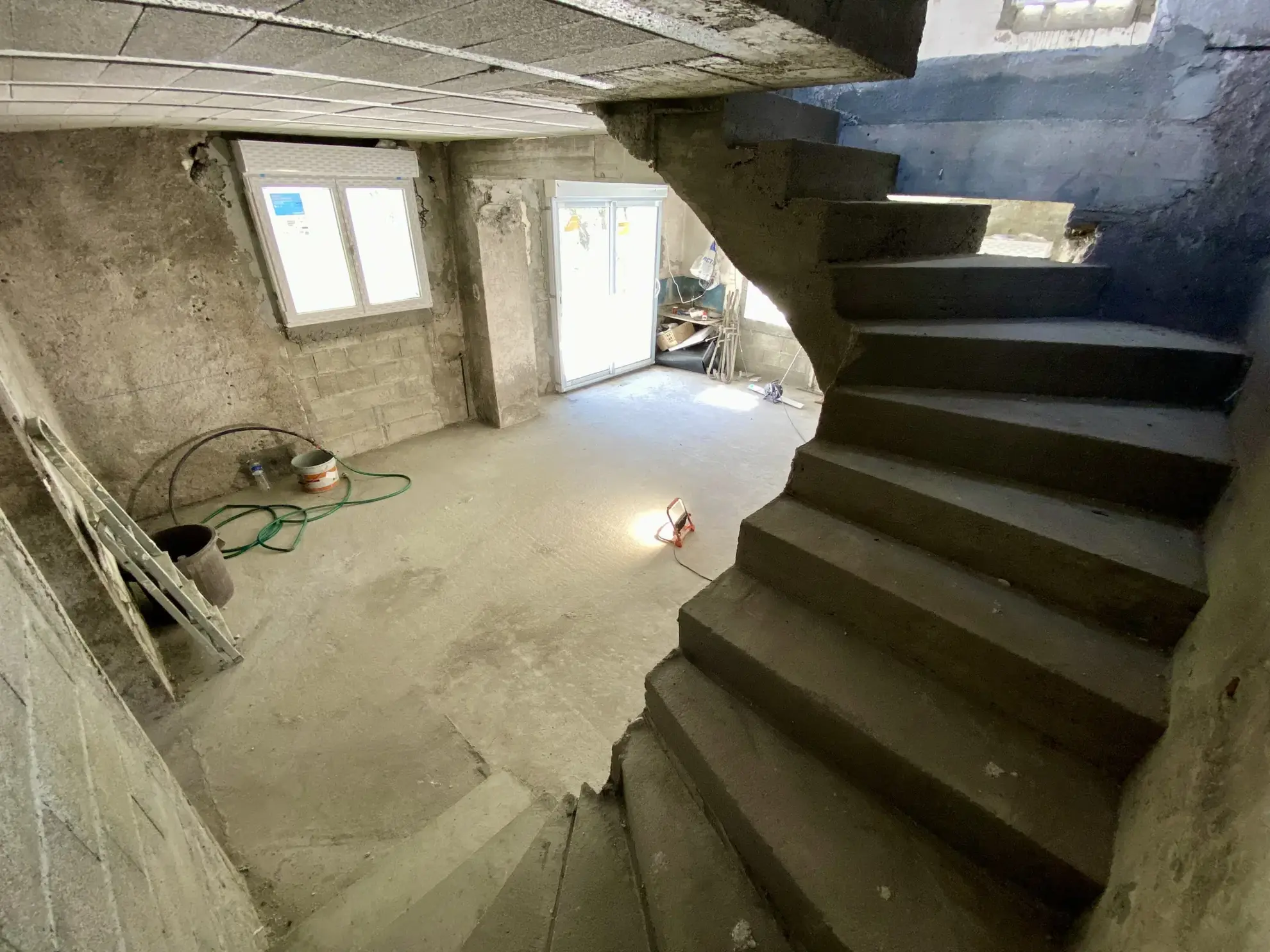 Maison à rénover avec potentiel à Saint-Jean-de-Maurienne 