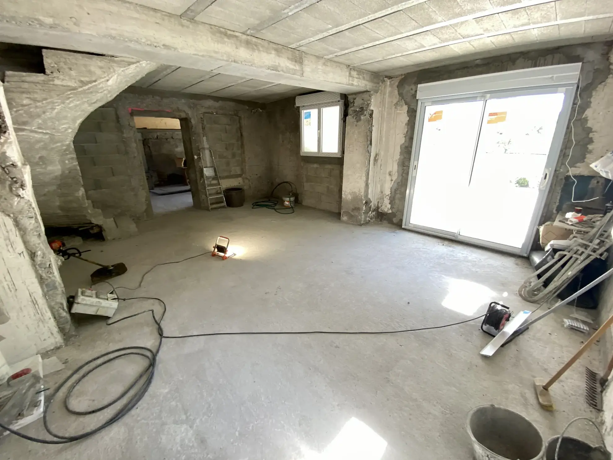 Maison à rénover avec potentiel à Saint-Jean-de-Maurienne 