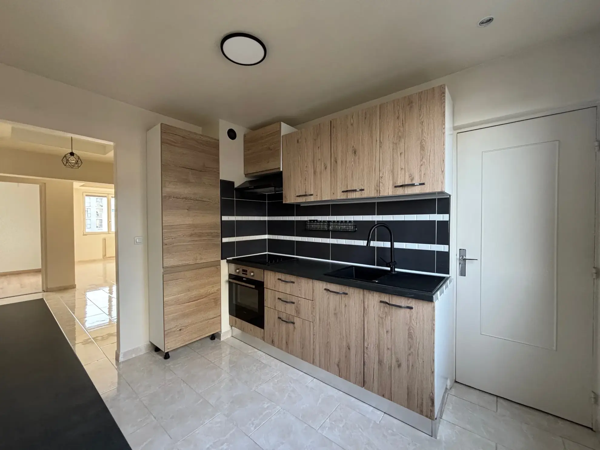 Appartement F4 avec garage et cave à Saint-Étienne, secteur Hauts de Jacquard 