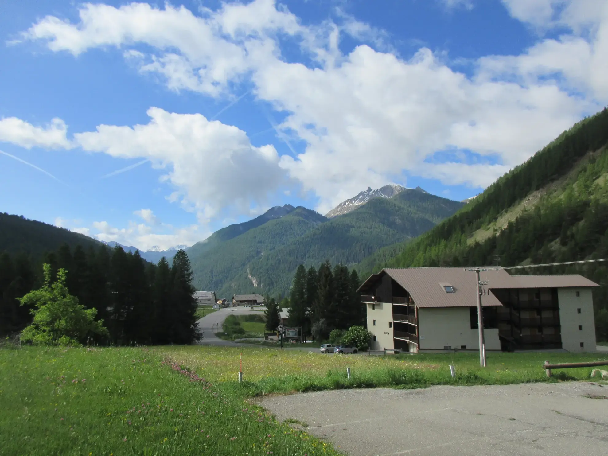 Appartement 2 pièces avec terrasse et vue dégagée à Arvieux 