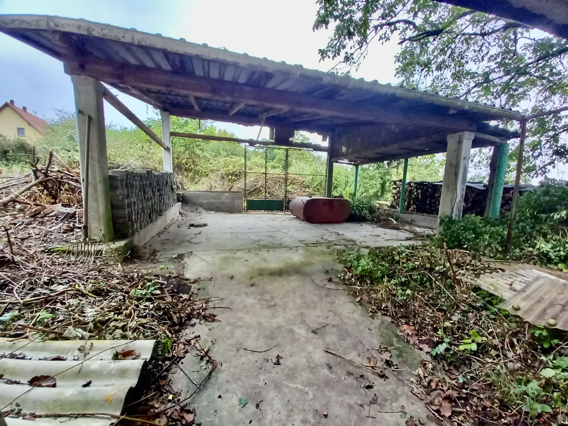 Grande maison de village de 300 m² à Diedendorf avec terrain et potentiel d’investissement 