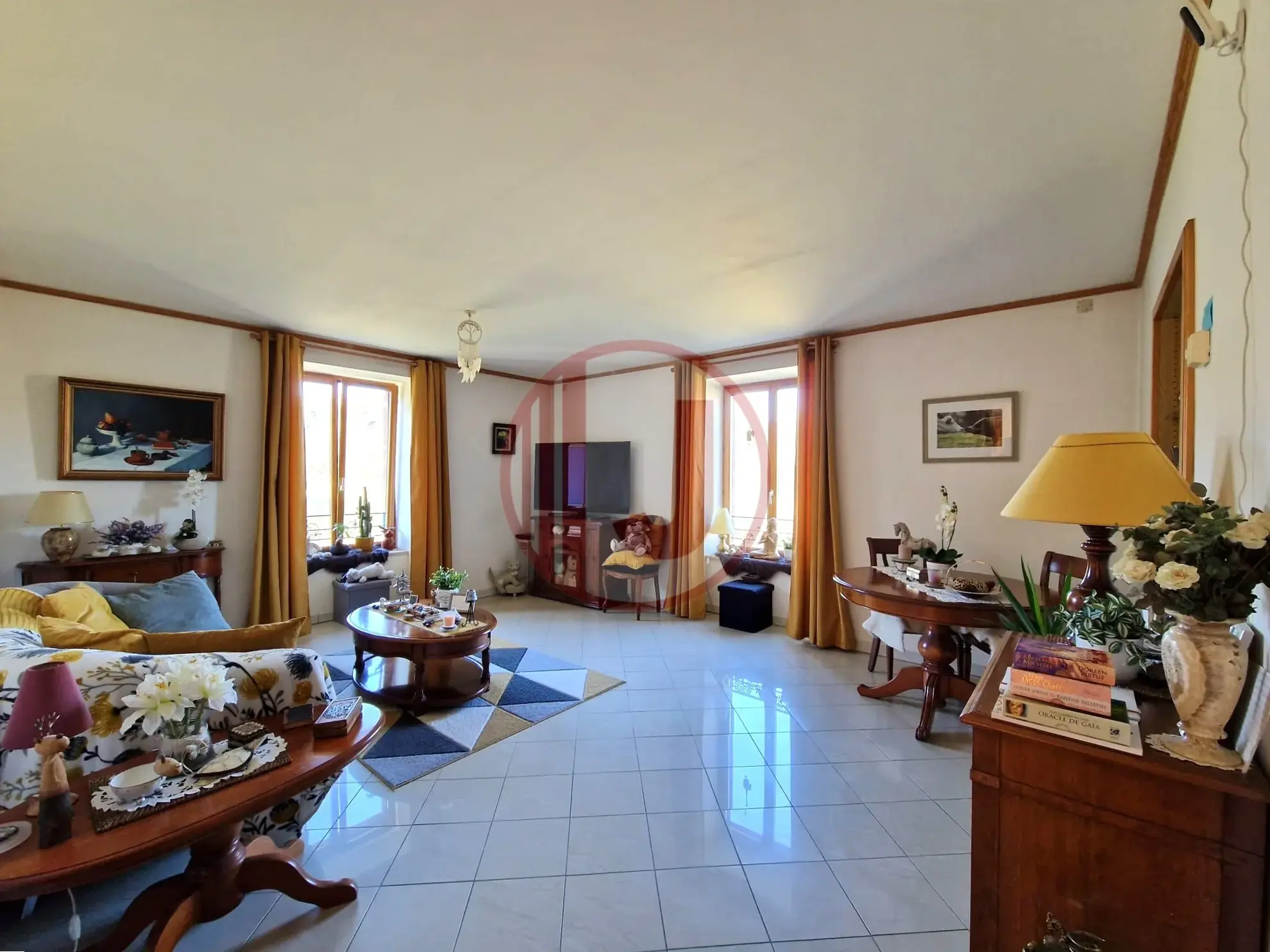 Appartement de prestige avec vue panoramique au Domaine du Sainans à Dung 