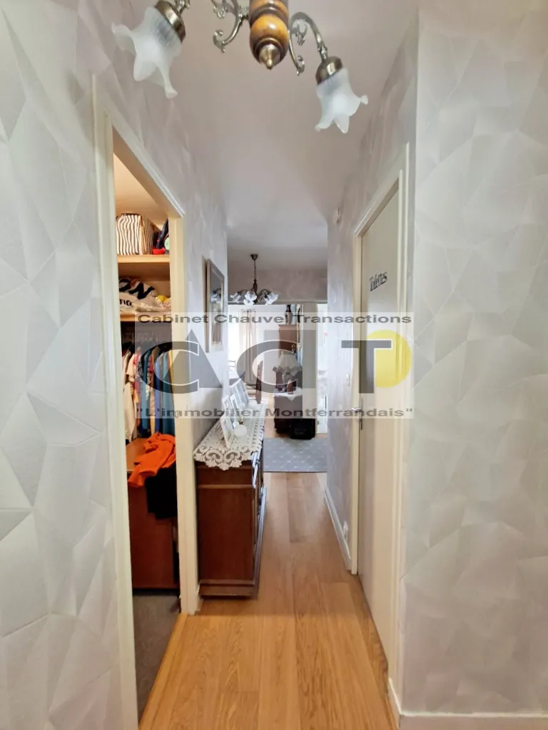 A vendre appartement 3 pièces avec garage et cave à Clermont-Ferrand 