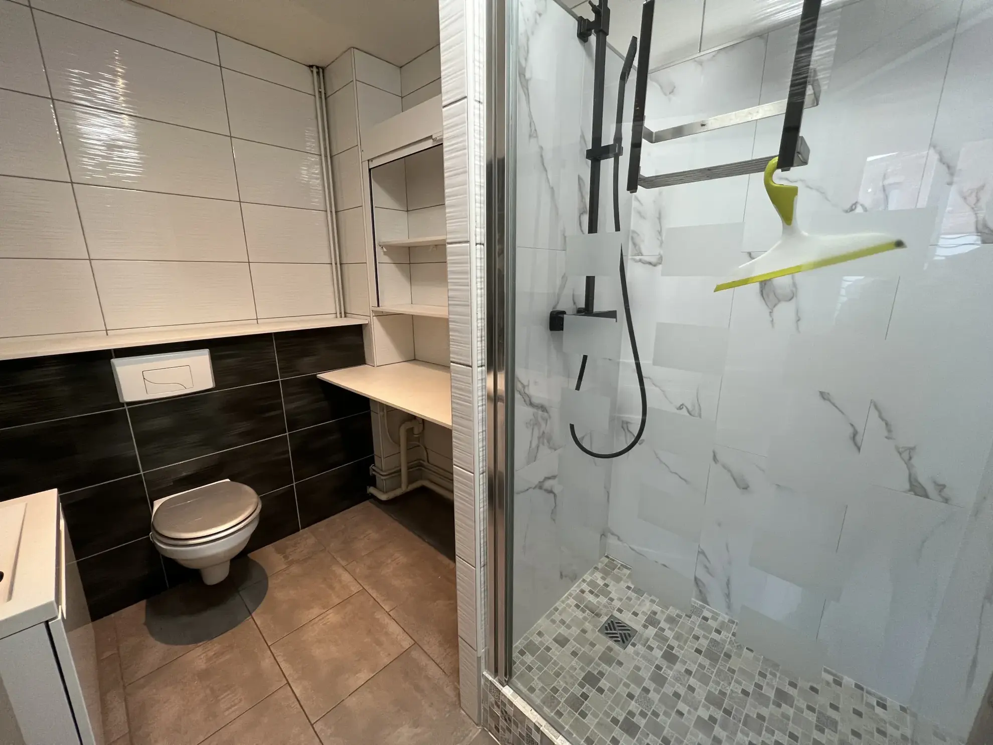 Maison de plain-pied avec jardin à Wallers, idéal pour une petite famille 