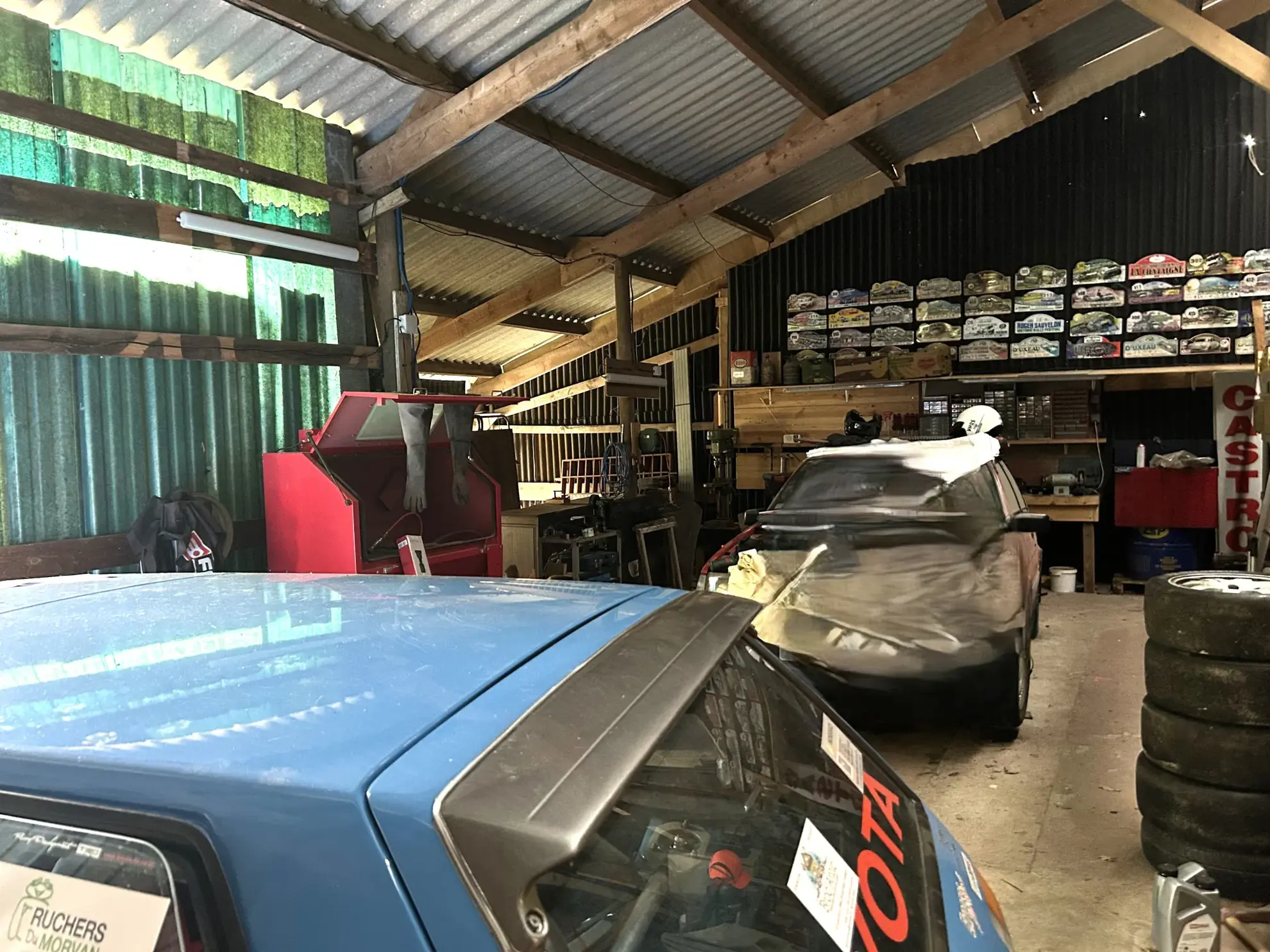 Maison avec hangar de 400 m² près d'Autun - Terrain de 3096 m² 